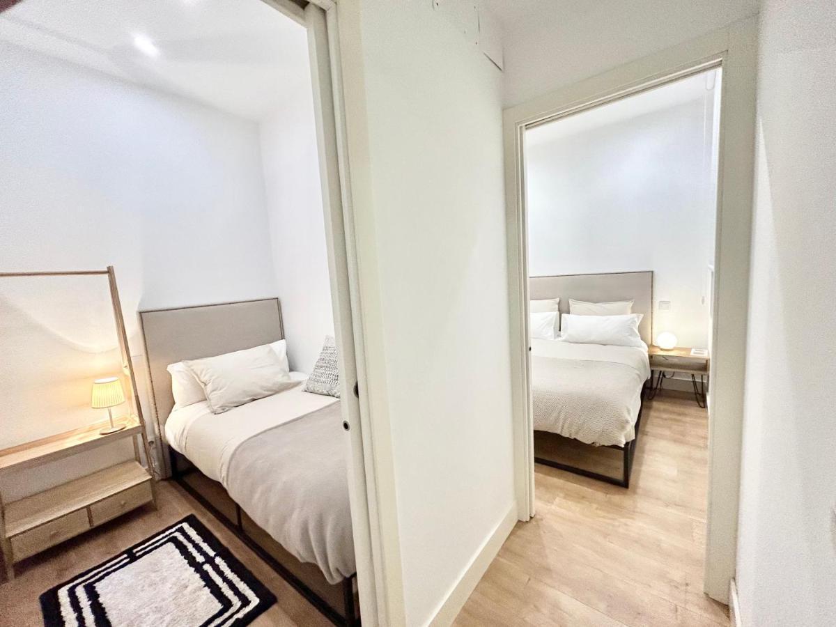 Reina Sofia Museum House Apartment Madrid Exterior photo